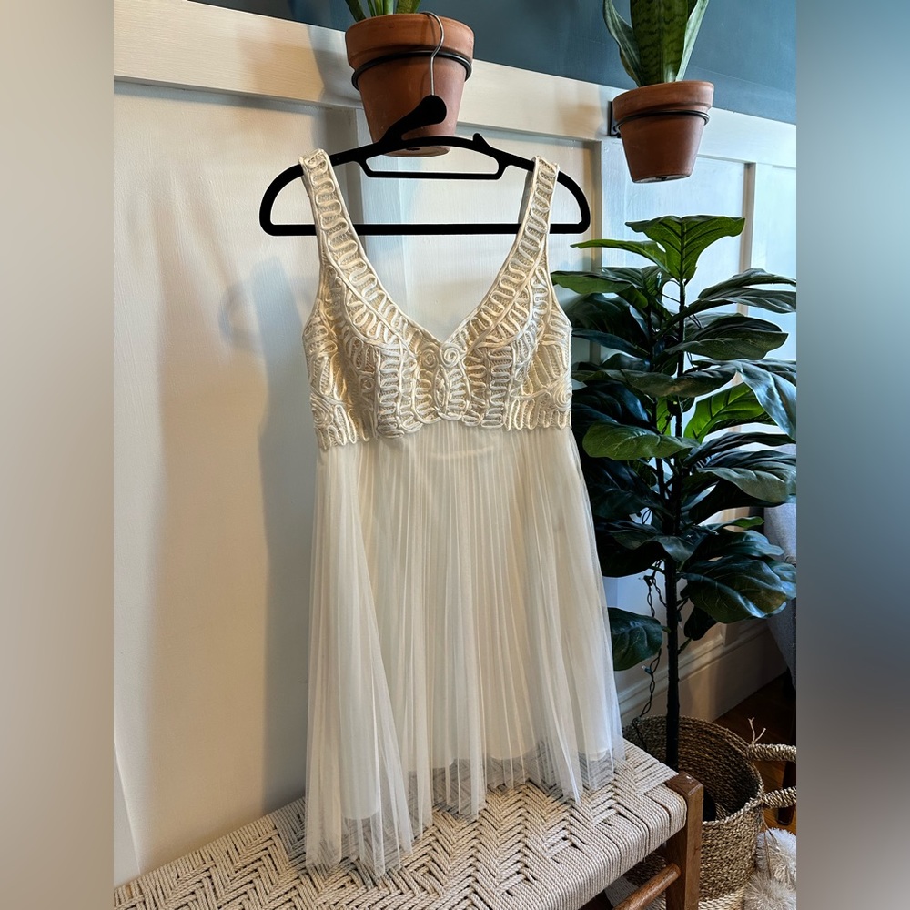 Sue Wong White Cocktail Dress Size 6